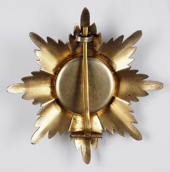 Звезда ордена Св. Анны I степени. [Пг.]: Фирма «Эдуард», [1916-1917].